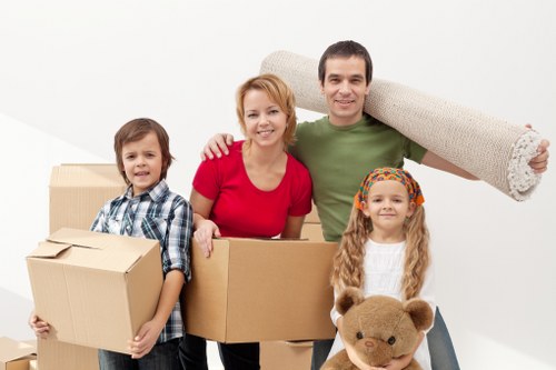 Local moving van support for homes and businesses in Kentish Town